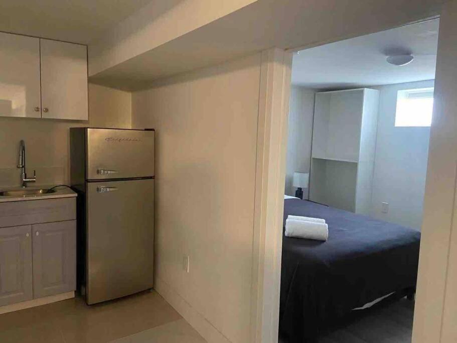 Modern House Newly Furnished 3 Mins Drive To Fall ไนแอการาฟอลส์ ภายนอก รูปภาพ